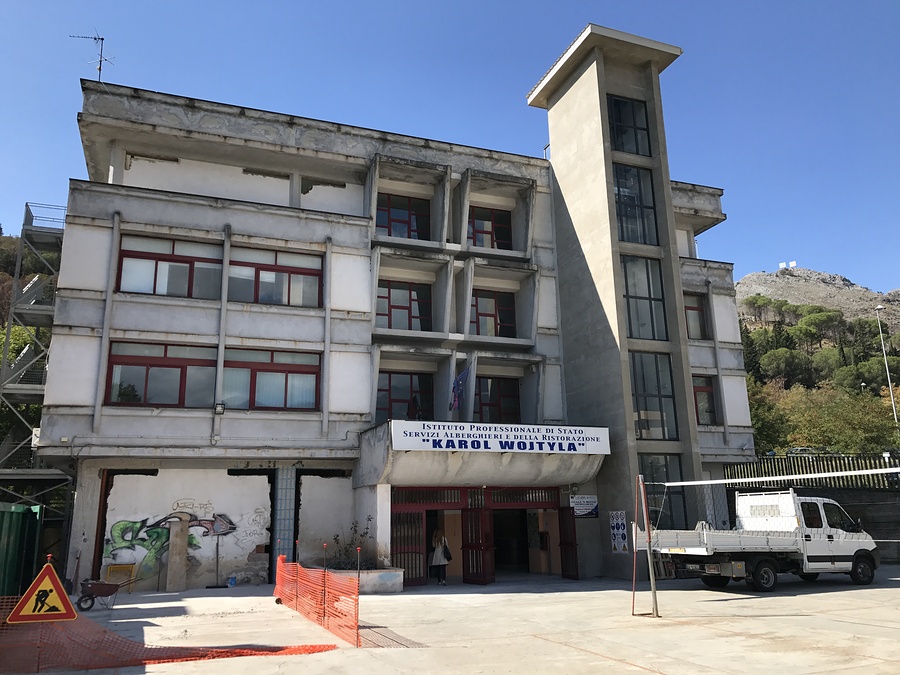 Scuola alberghiera - Castrovillari (Cosenza)